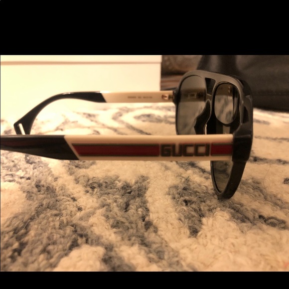 Gucci aviator sunglasses